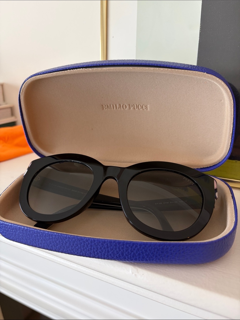 Emilio Pucci Black Round Oversized Sunglasses